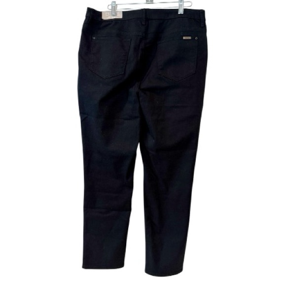 🆕 Chico's so slimming slim leg ankle black jeans turquoise medallion *NWT* $129 - Picture 3 of 11